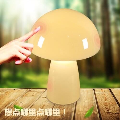 LED Stained Glass Table Lamp Childrens Mushroom Desk Lamp Bedroom Bedside Eye Protection Table Lamp Art Deco E14