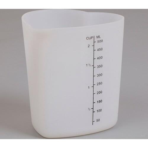 Hot sale 500ML Silicone Measuring Cups Heart Shape Thicken Soft Ovenproof Cup