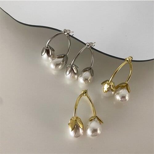 YANGLIUJIA Metal Flower Pearl Earrings Sweet Elegant Fashion Personality Earrings Women Party Wedding Jewelry Accessories