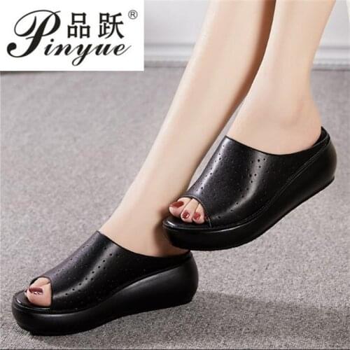 Women Slippers Ladies Summer Shoes Non-slip Women Wedges Heels Fashion Summer Genuine Leather Shoes Platform