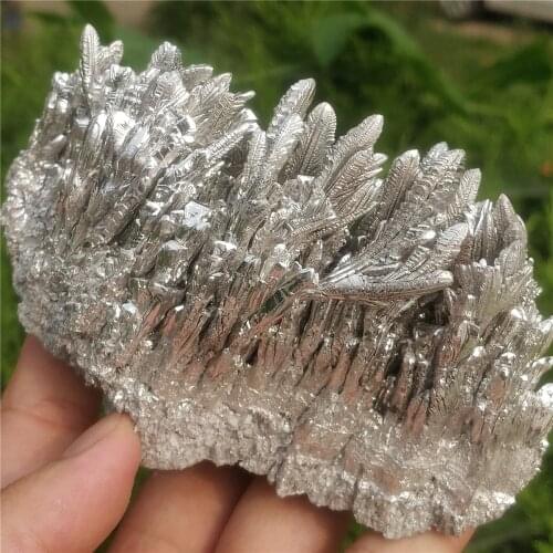 1pcs AAAA primary ore magnesium ore crystal silver magnesite quartz crystal mineral specimens, the color is unique and beautiful