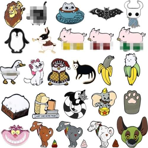 Snake Goose Animal Brooch Pins Rabbit Piglet Cat Dog Shape Cartoon Enamel Pin Jewelry Cute Banana Dolphin Snake Bag Lapel Pin