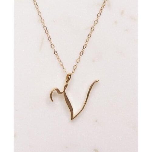 Gift Cursive America English word Letter V Family name sign pendant chain Necklace tiny USA alphabet Initial Letter mom jewelry