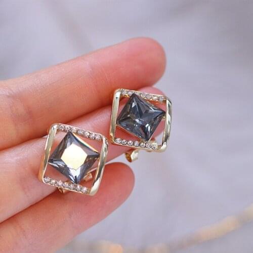 New Arrival Gold Color Geometry Square Stud Ear For Women Romantic Shining Crystal Earrings Brincos Wedding Jewelry Gifts