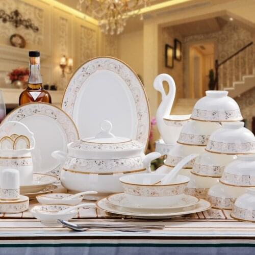 Christmas [Jingdezhen] joint Bi Chu porcelain tableware set 60 Phnom Penh dishes set