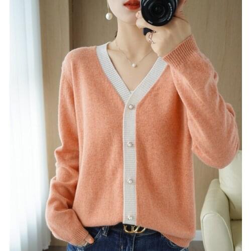 Autumn and winter new ladies cardigan V-neck sweater ladies cardigan all-match fresh and fashionable loose coat sweater