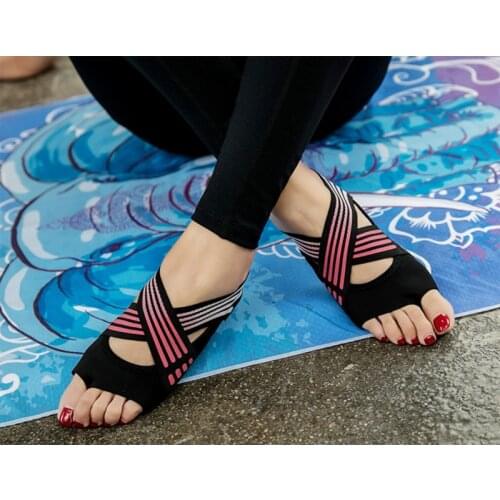 Yoga shoes female soft bottom non-slip Pilates shoes five fingers training yoga socks yoga mat socks