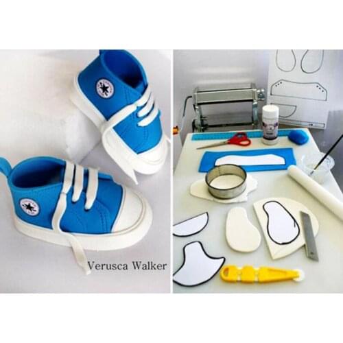 3D Baby Shoes Form Plastic Cake Fondant Soap Mold 3D Sneaker Shape Cake Decorating Tools Pastry Kitchen Decoration Bakeware Tool