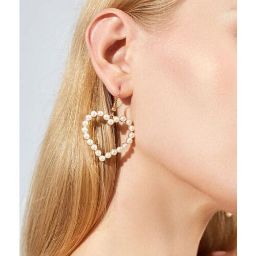 Heart pearl earrings French retro high-quality earrings net red temperament female 20210 new wave earrings Prevent Allergy