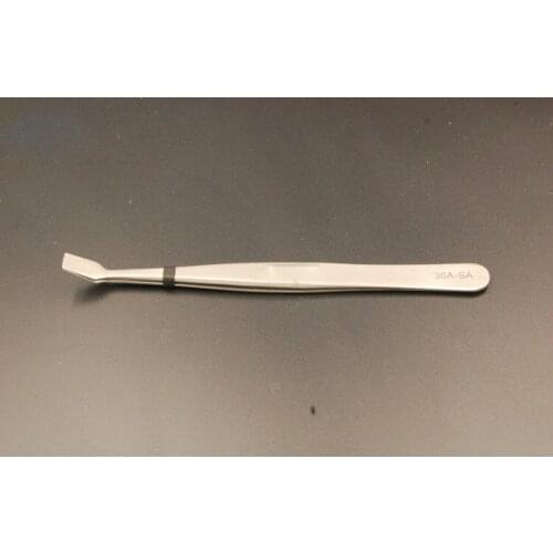 Special Tweezers for E-M Microscope with Curved Shovel Head