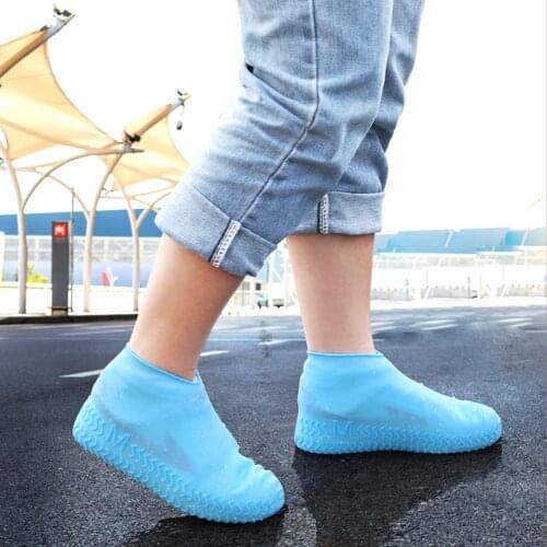 Outdoor Camping waterproof Water Rain Shoes Covers Non Slip Rubber Rain Boot Reusable Silicone Shoe Cover 1 Pair S / M / L