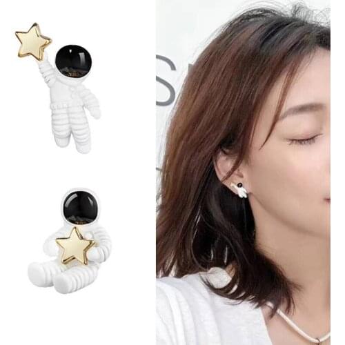 Cute Earrings Design Starry Sky Space Star Earrings Astronaut Asymmetrical Small Stud Earrings For Women Girl Gift