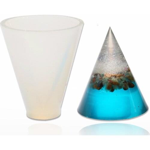 5pcs/set Silicone Mold DIY Pendant Jewelry Resin Casting Mould Pyramid Craft Tool For 3D Cone Cake Pops