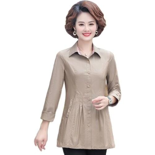 Summer Chiffon Women Shirts Temperament Elegant Blouses V-Neck Beading Stripe Casual Loose Ladies Blusas Tops MM1090