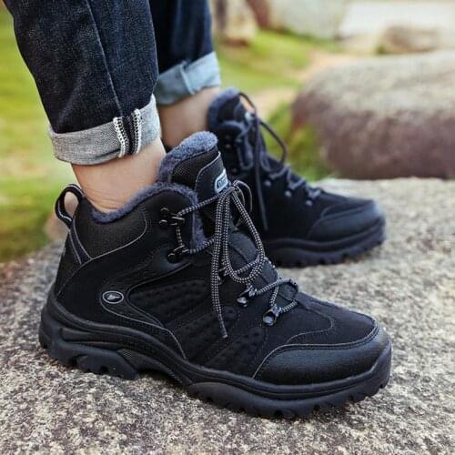 Men boots 2021 fashion winter warm velvet thick casual sneakers men ankle boots solid color lace up non-slip warm shoes for male