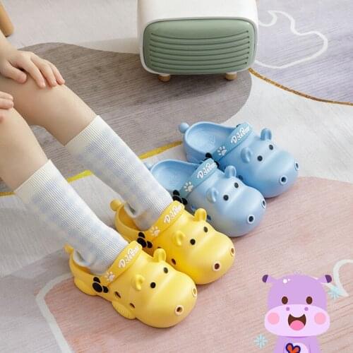 Summer Childrens Slippers Personality Cartoon Non-slip Soft Bottom Indoor Boys and Girls Sandals Healing Candy Color Design