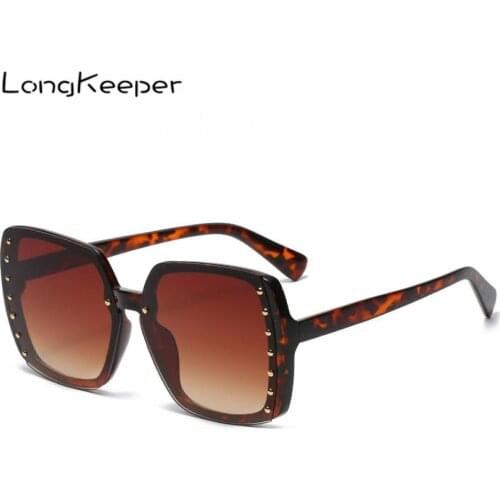 Oversized Sunglasses Women Luxury Brand Big Frame Rivet Decorate Sun Glasses Trendy Square Gradient Shades Gafas de sol mujer