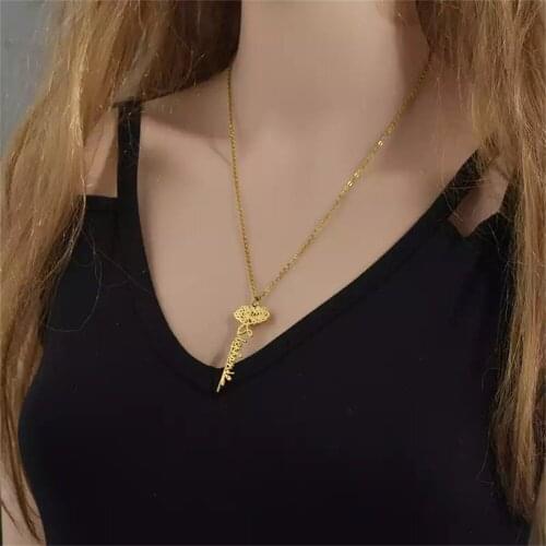 Tangula Birth Flower Name Necklace Custom Elegant Necklace for Women Stainless Steel Rose Pendant Valentines Day Gift