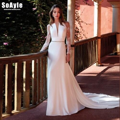 Classic A-Line Wedding Dress with Boat Neckline Long Ranglan Lace Sleeves Sexy Open V-Shaped Back Bridal Gown Plus Size Women