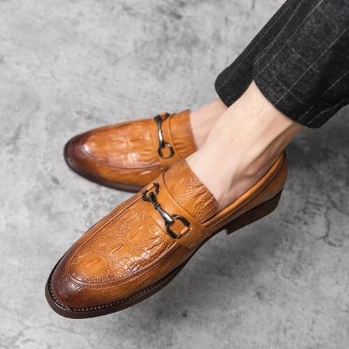 New Crocodile Vintage Fashion Men Shoes Formal Dress Casual Leather Shoes Business Wedding Loafers Designer Brogue Office Shoes
