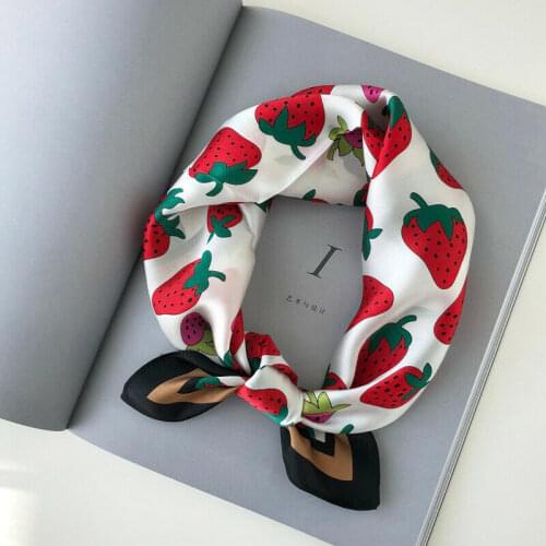 Strawberry Print Scarf Bandana 100% Silk Neckerchief Women Fashion Kerchief for Women Girls Gift 53x53cm / 20.8 inches