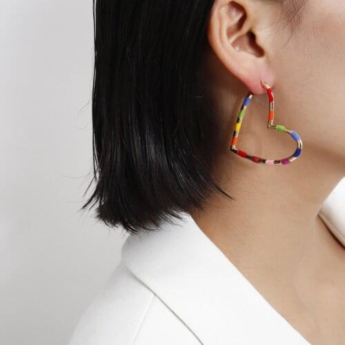 Heart-shaped striped spiral earrings with fashion simple zircon alloy new style personality color resin earrings for women