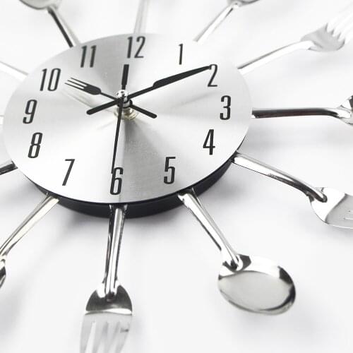 Cutlery Metal Kitchen Wall Clock Spoon Fork Creative Quartz Wall Mounted Clocks Modern Design Decorative Horloge Murale Hot Sale