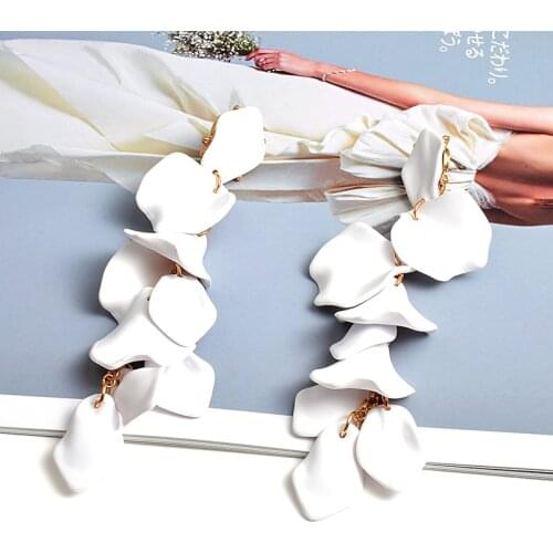 Women Acrylic Resin Drop Earrings Trendy Long Tassel Dangle Earrings Cute Statement Pendant Earrings Fashion Jewelry