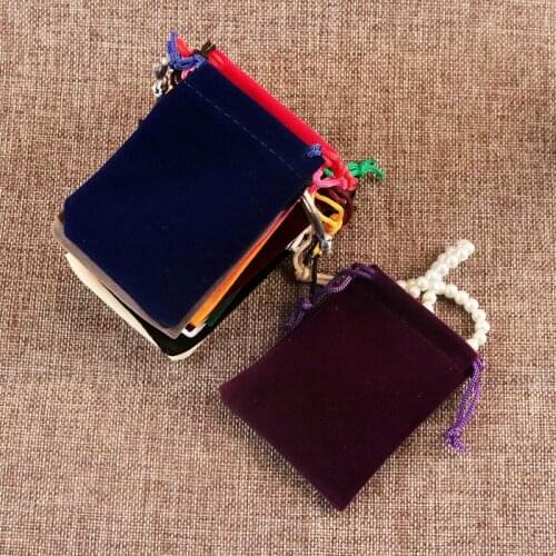 200 pcs/Lot 9x12cm Black/white Upscale Velvet Gift Bags For Jewelry Packaging Bags 2018 New Velvet Drawstring Bags Free Shipping