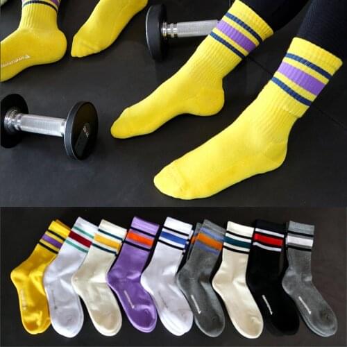 Men Womens Sports Middle Tube Socks Stripe Printing Cotton Breathable Lightweight Lovers Running Riding Basketball Socks