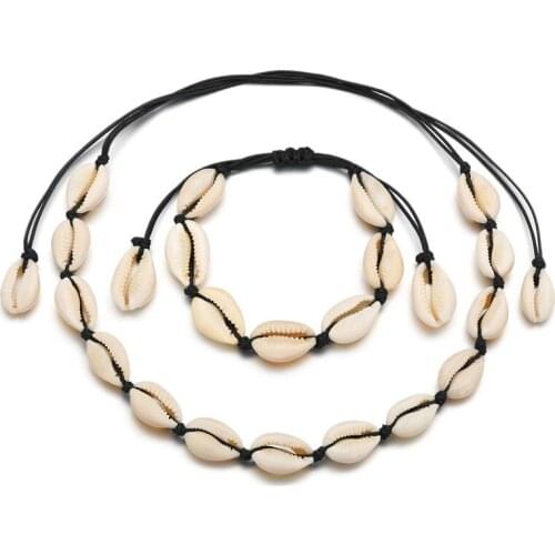 White Rope Natural Shell Necklace for Women Fashion Bohemian Cowrie Shell Pendant Necklace Choker Summer Beach Jewelry