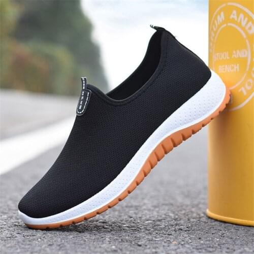 Summer Breathable Casual Men Sneakers Fashion Sports Walking Men Loafers Comfortable Slip-On Men Shoes Zapatos De Hombre