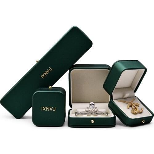 Oirlv Premium Green PU Leather Snap Jewelry Storagecase Ring Pendant Bangle Long Chain Box Gift Organizer