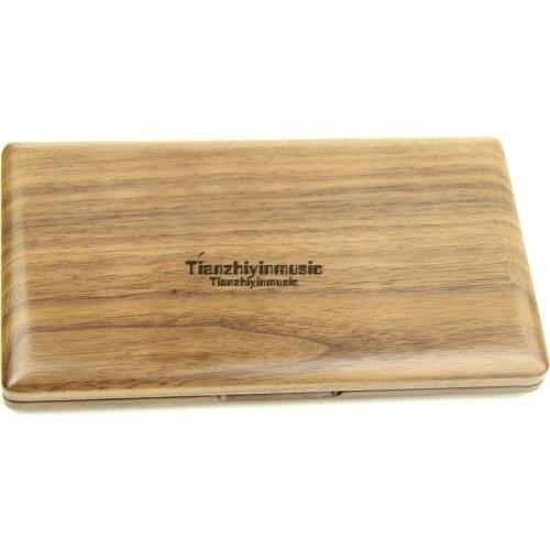 Wooden sax and clarinet reeds box of 8 reeds clarinet reeds case