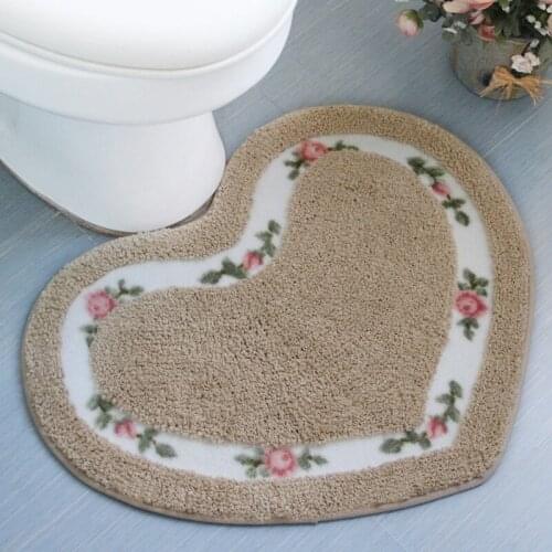 Heart Shape Door Mat for Bathroom Toilet Bedroom Floor Mat Nonslip Bath Mat Embroidered Toilet Rug Kit Water Absorption