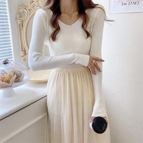 ZJZLL Autumn Winter High Quality Elegant Top Women Solid Color Comfortable All-match Knitted Pullover Base Shirt V-neck Sweater