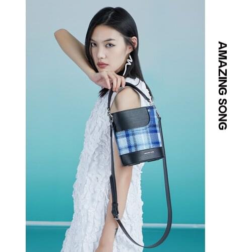 Amazing Song Large-Capacity Bucket Bag Unisex Hasp Fashion Autumn and Winter Simple Advanced Bag Womens Shoulder Messenger Bag