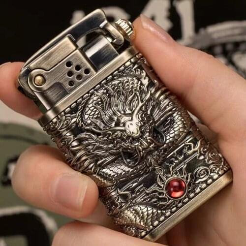 Novelty Caving 3D Dragon Fuel Kerosene Cigarette Lighter Cap ejection ignition Lighter Gasoline Original Oil Cigar Lighter