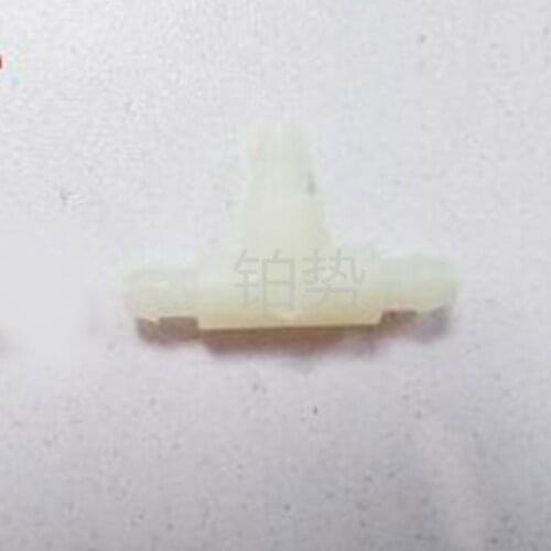 Car 3-way joint 2006-peu guo t20 6ci tro enC 4Tr ium phS ega 2co mpa rtm ent DS3 three-way pipe joint water spray pipe