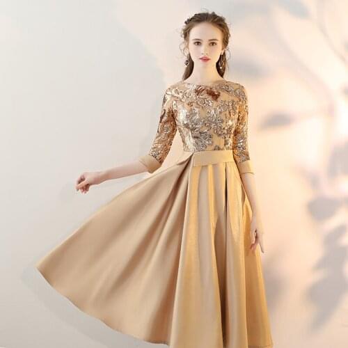 Aswomoye Elegant A-Line Short Evening Dress 2018 New O-Neck Red Carpet Dress Appliques Sequins Prom Dress robe de soiree