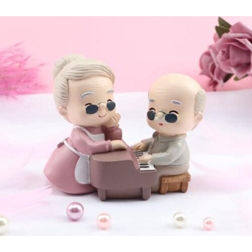 2pcs Old Couple Miniature Car Decorations Granny Grandpa Christmas Father Mothers day gift Resin Fairy Home Garden Craft Decor