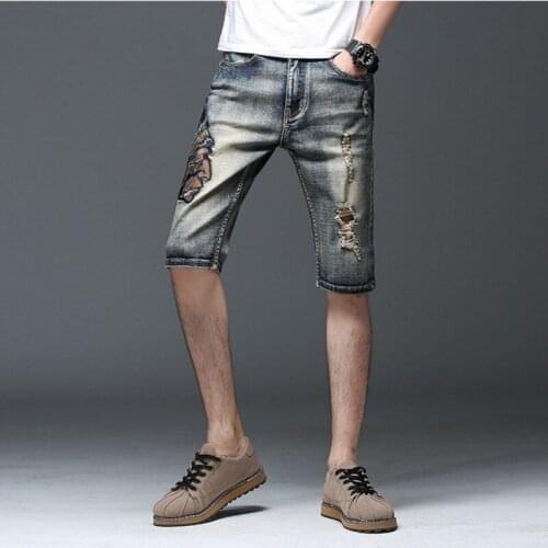 Fashion Men Embroidery Hole Ripped Denim Shorts Vintage Slim Fit Knee-Length Jeans Summer Streetwear Casual Cowboy Shorts Male