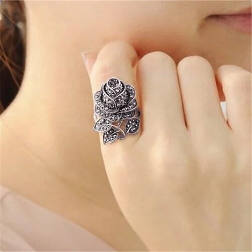 Rose Flower Crystal Engagement Ring Women Accessories Big Rings Female Silvery Vintage Ring Femme Retro Zircon Rings Lady Gifts
