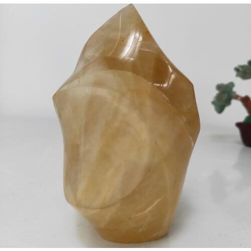 1pcs 600-750g Mineral crystal flame natural golden quartz torch stone crystal free form healing Reiki home decor