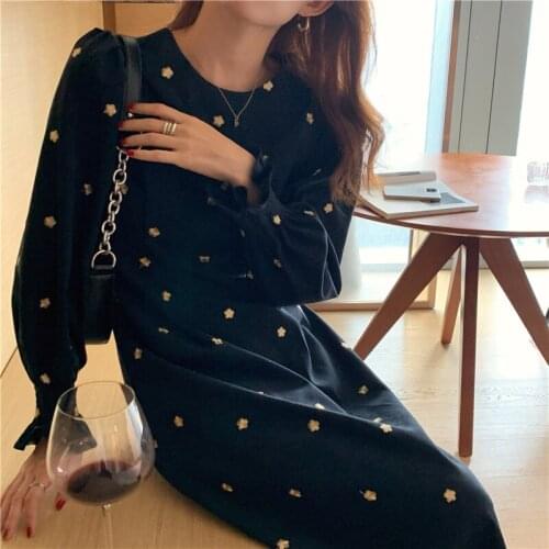 Hzirip New Korean Embroidery French Medium Length Women Dress 2021 Versatile Round Neck Solid High Waist A-Line Female Dress