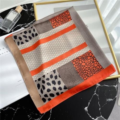 2021 Spring New Silk Square Scarf Lady Neck Hairband Shawl Wrap Women Neckerchief Bandana Leopard Plaid Scarves