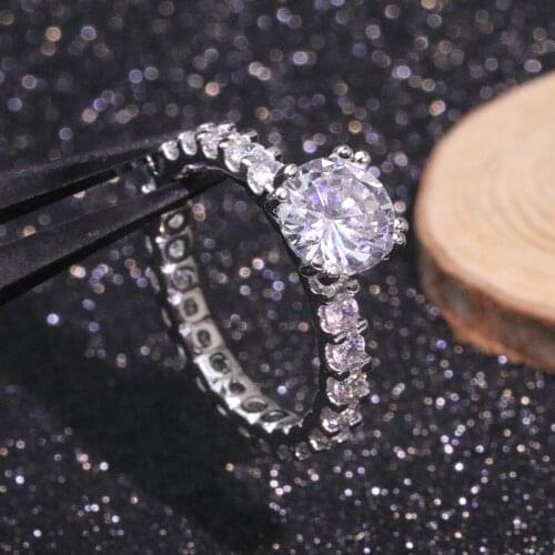 WYJZY New temperament womens full inlaid zircon ring social fashion womens ring workplace wedding banquet luxury jewelry