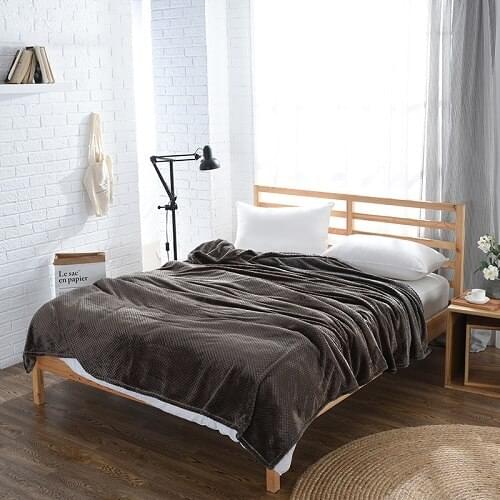 2018 Plaid Flannel Blankets Full/Queen/King Fleece Throw Bed Covers on the Bed Sofa Bedspread Portable Car Air Conditioner Cover