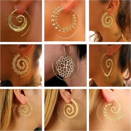 Qjystar Women's Gold Earrings