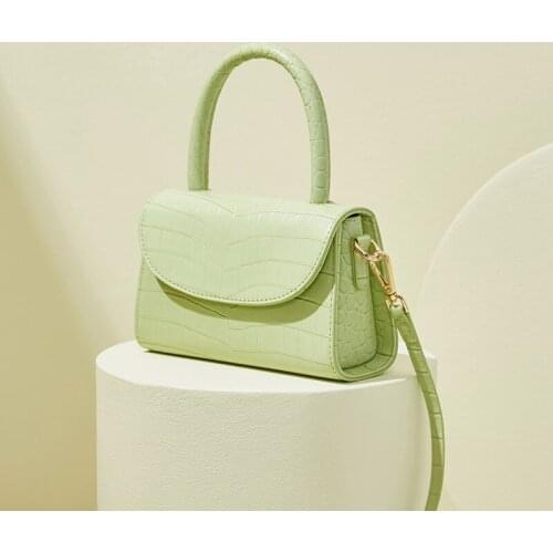 Crocodile pattern small bag female 2021 new trendy wild atmosphere small square bag messenger female bag fashion handbag